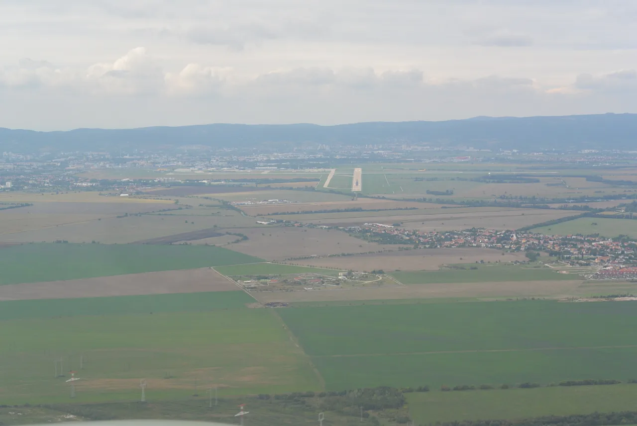 Aeroporto de Bratislava registou em maio um número recorde de passageiros